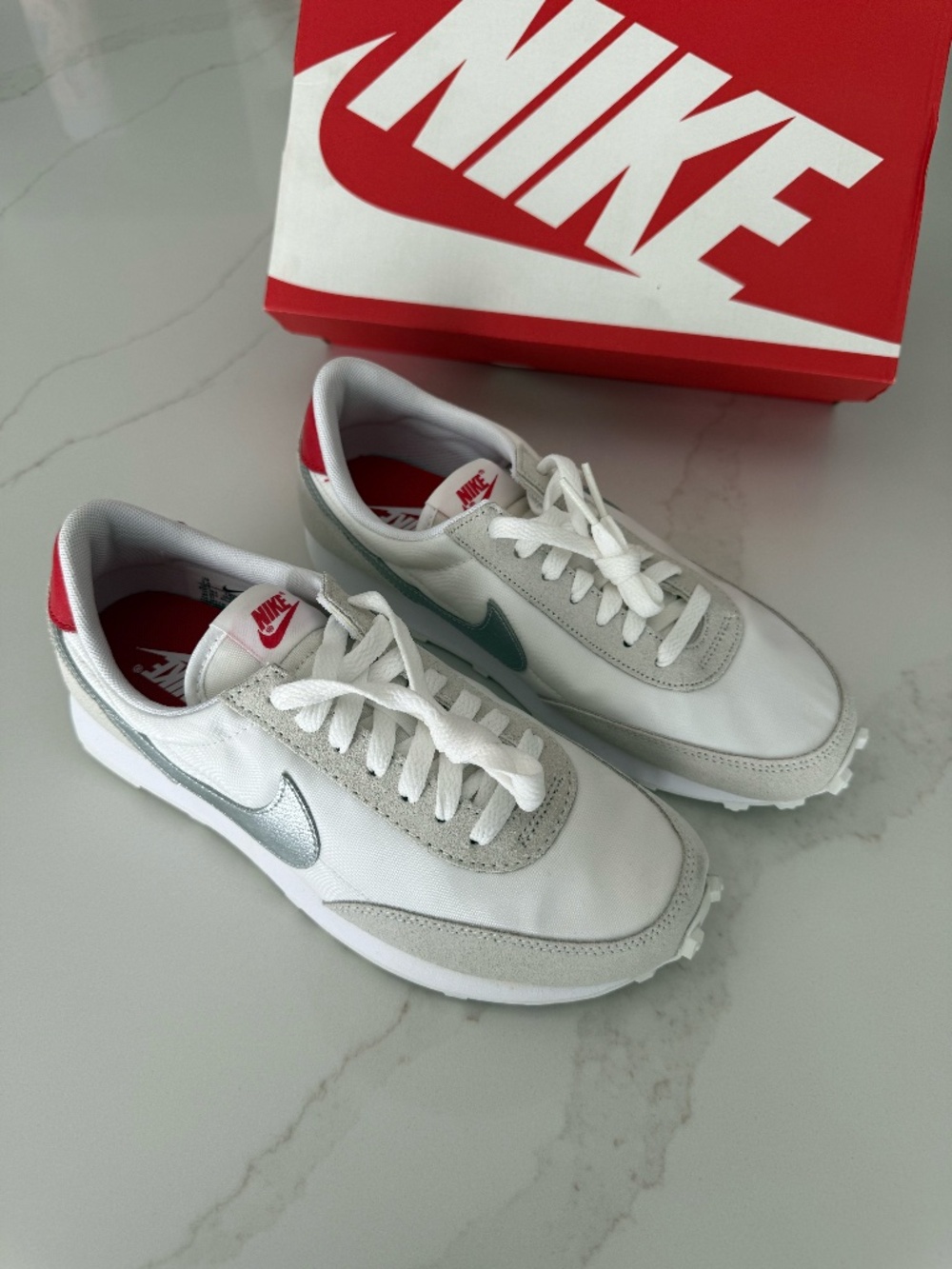 Nike Daybreak White Metallic Silver Retro Running Sneakers Women's 7.5 New In Bo